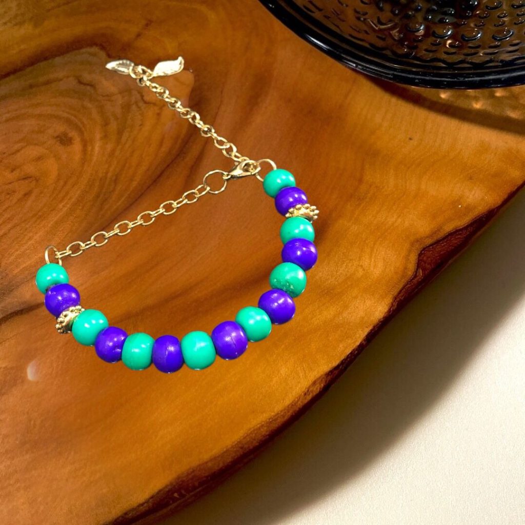 Handmade Black Onyx Beaded Bracelet 1pcs with Gold Hamsa Charms, Traditional Evil Protection Design, Decorative Tassels