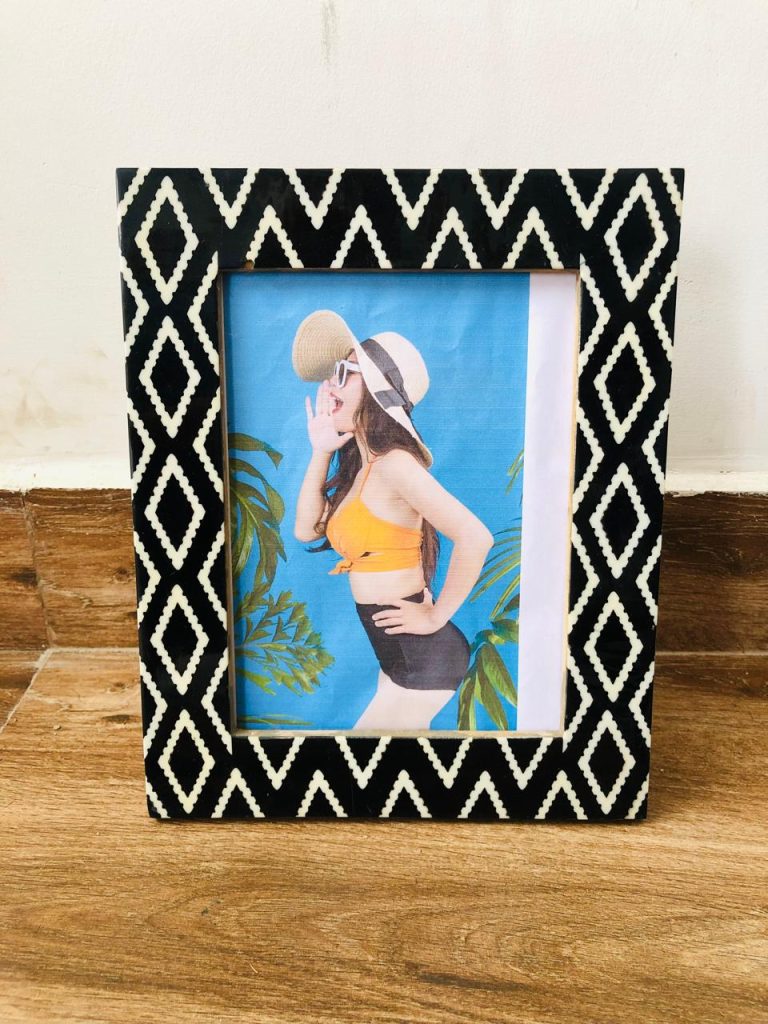 Resin Photo Frame – A Perfect Gift for CherishedMoments Decorative Resin Picture Frame for Home & Gifting